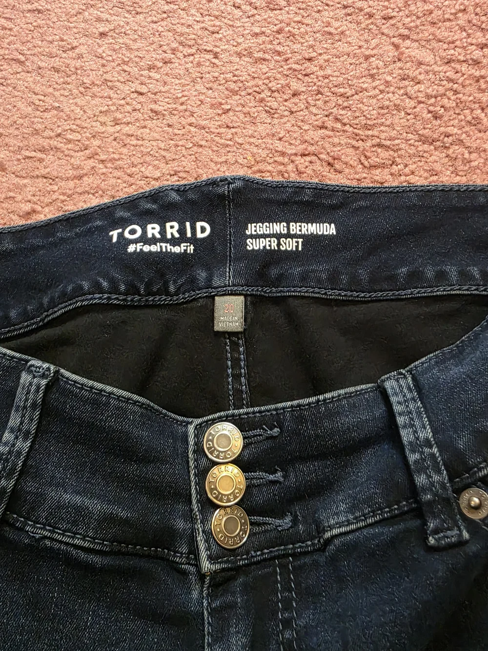 torrid Dark Dark Blue Stretch Denim Jegging Bermuda Shorts 20